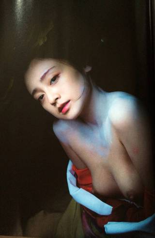 Yumi Adachi Photos2