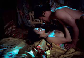 Yumi Adachi Photos8