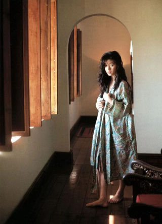 青山知可子 画像233