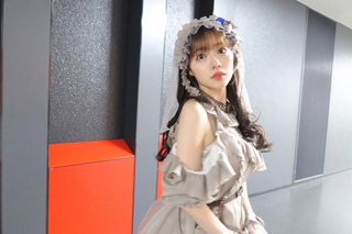 Karin Isobe Photos280