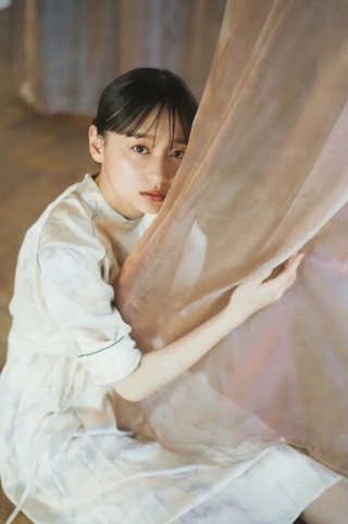 影山優佳 画像101
