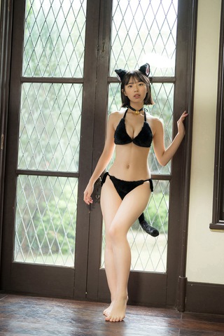 Hina Kikuchi Photos70