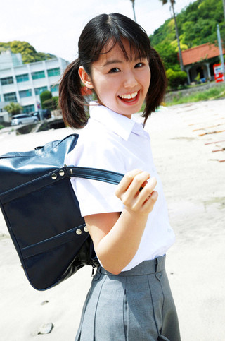 Rina Koike Photos950