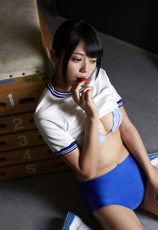 Chiyo Koma Photos94
