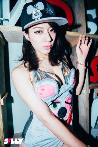 小瀬田麻由 圖片250