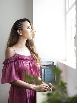 Angelica Michibata Photos158