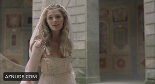 Mischa Barton Photos100