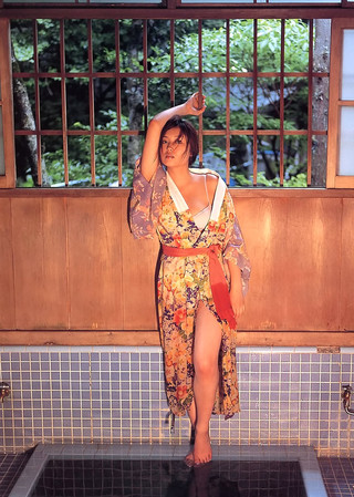 Yoko Mitsuya Photos751