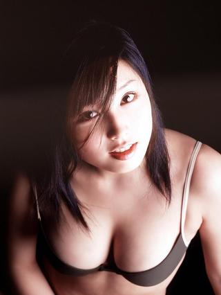 Yoko Mitsuya Photos962