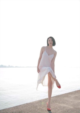 三吉彩花 画像19