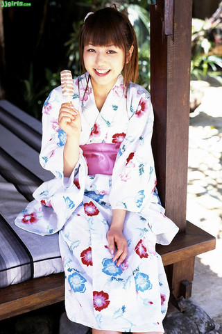 Chise Nakamura Photos221