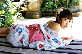 Chise Nakamura Photos230