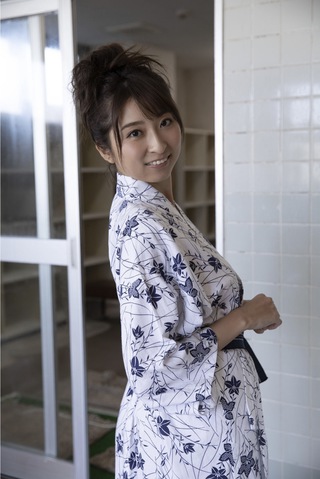 Saki Ogata Photos342