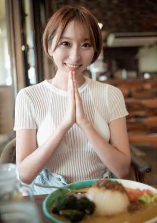Saki Ogata Photos395