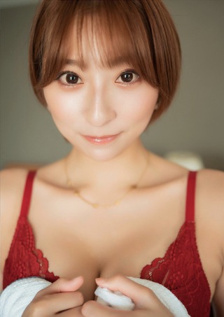Saki Ogata Photos471