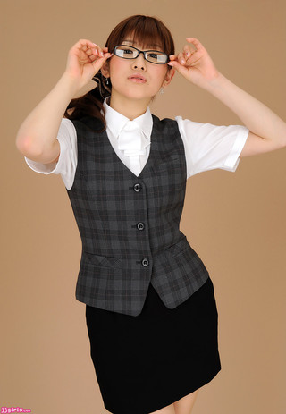 Chika Tono Photos560