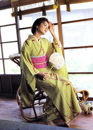 吉本多香美 画像110